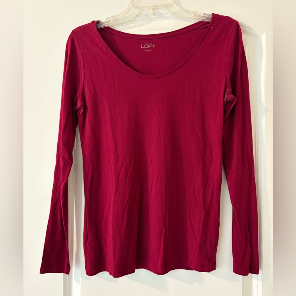 LOFT Red Fitted Blouse